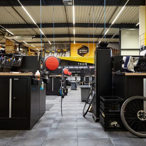 475 x 475 - Veka Original - werkplaats Jumbo Visma (1)