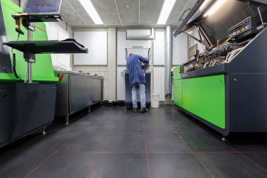 900 x 600 - Diesel Buchli - veka - industrie (11)