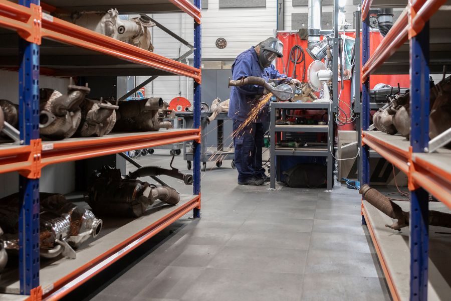 900 x 600 - Diesel Buchli - veka - industrie (6)